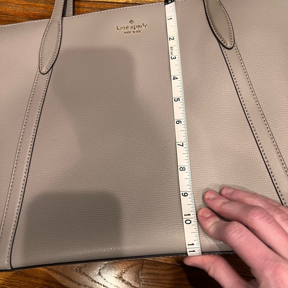 KATE SPADE Cara Tote in tan - Picture 5 of 15